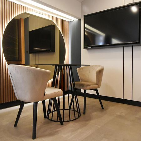 Grandeur Apartments プーラ エクステリア 写真