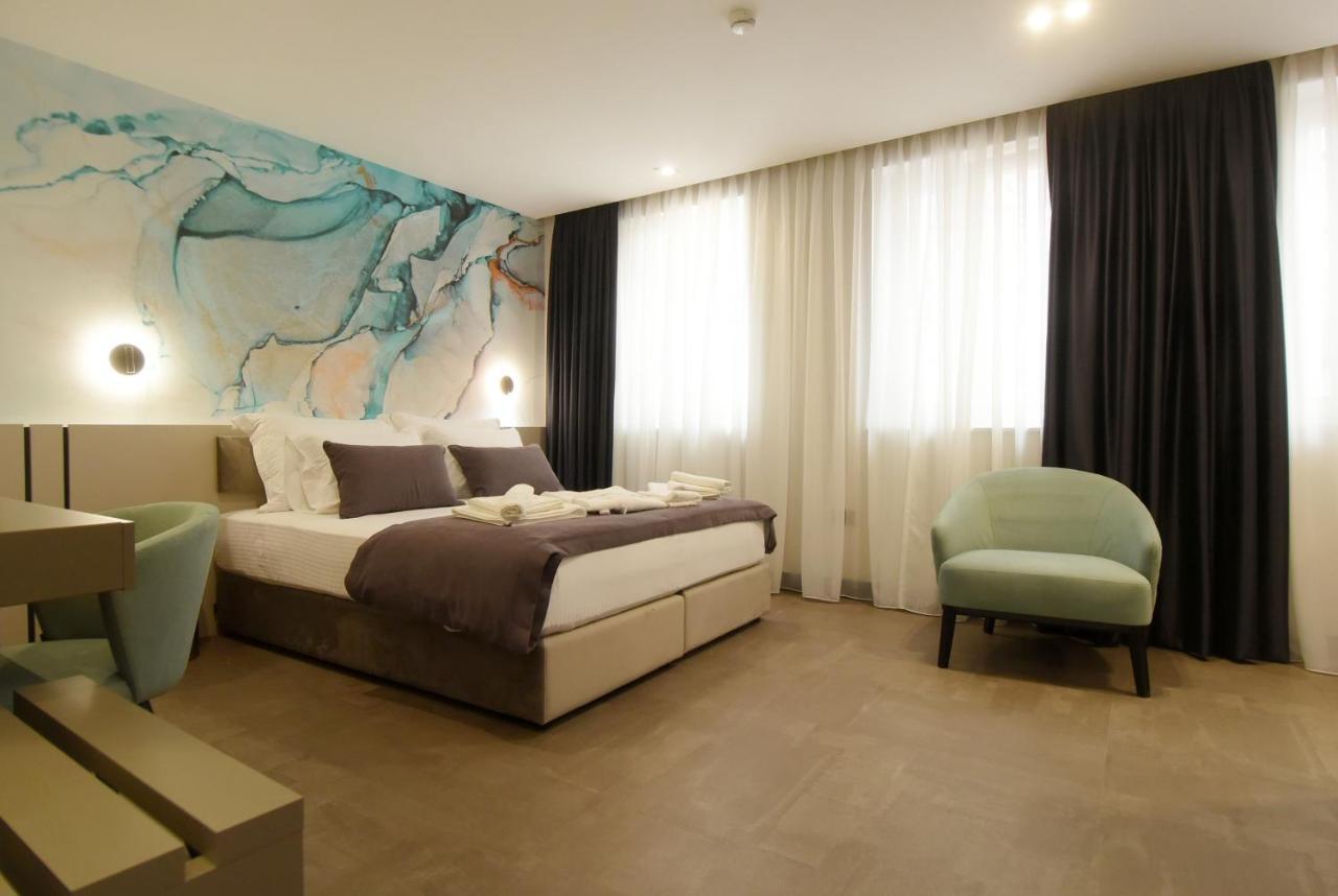 Grandeur Apartments プーラ エクステリア 写真