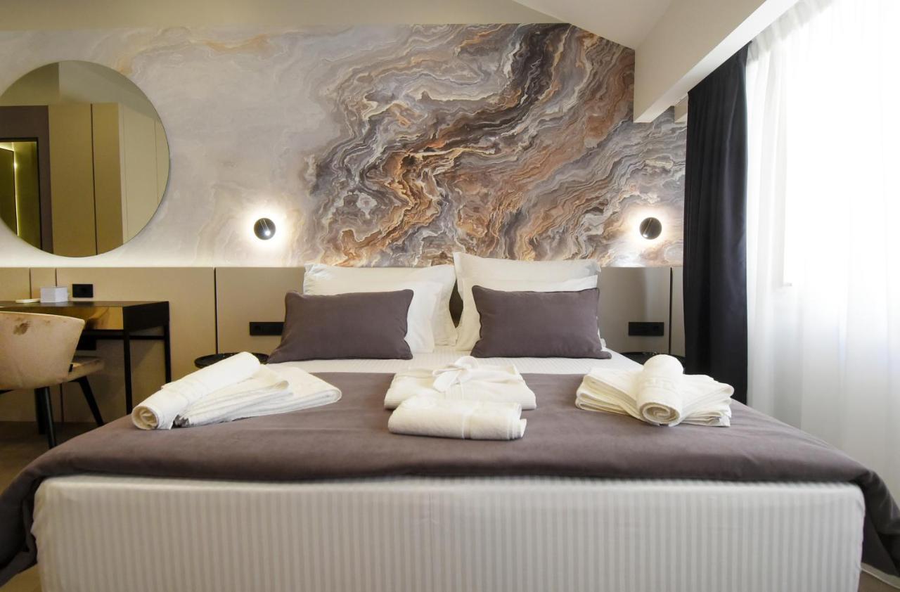 Grandeur Apartments プーラ エクステリア 写真