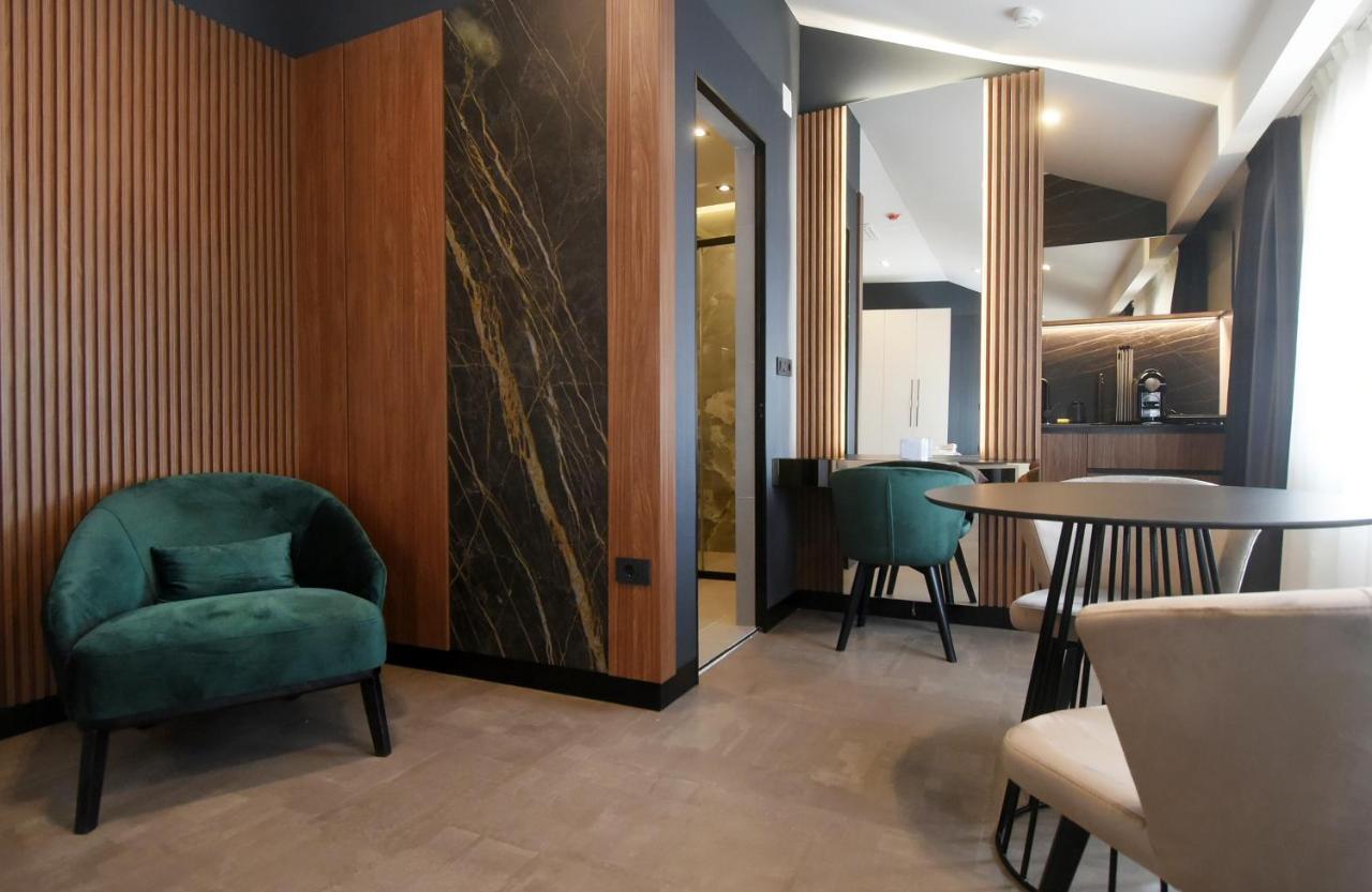 Grandeur Apartments プーラ エクステリア 写真